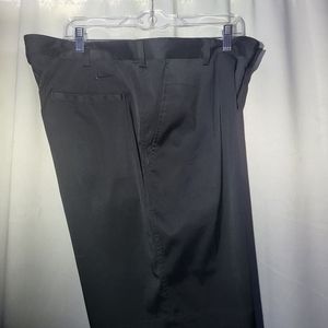 NIKE DRI-FIT GOLF SHORTS SIZE 38 NWT